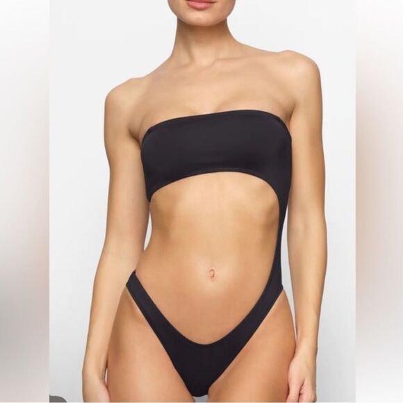 SKIMS STRAPLESS MONOKINI IN ONYX BLACK SIZE 2X NWT - Picture 1 of 10